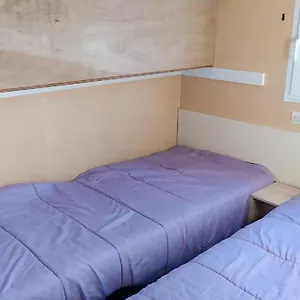 https://mobil-home-du-lac-de-foix.midi-pyreneeshotels.com